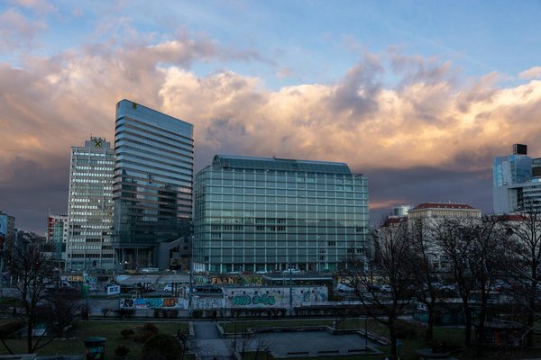 Comment la gouvernance participative renforce la démocratie en entreprise